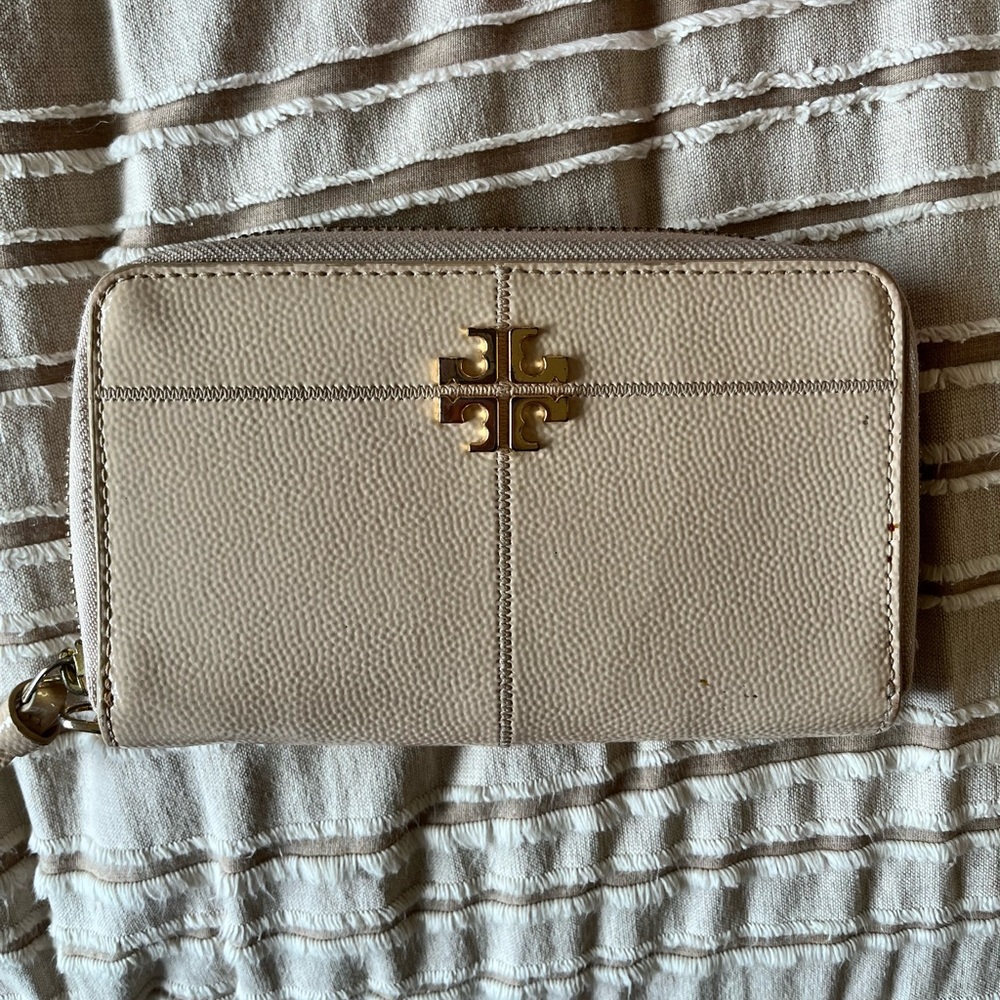 Tory Burch light pink zip wallet